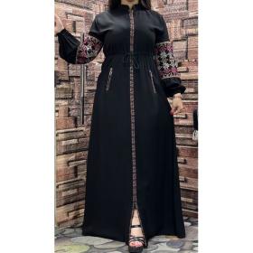 عبايه كريب تطريز كم برابط من الوسط وبروح تناسب جميع الاذواق  .