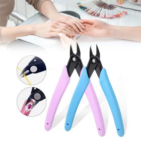 💅 مقص مانيكير فاخر - دقة احترافية وأناقة لا تُضاهى!