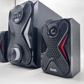 مكبر صوت احترافي بقوة 8000 واط من DUNTH، يمنحك صوتًا قويًا مع إضاءة LED ودعم BT وUSB وFM.